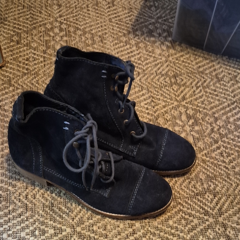 Womans BC Footwear Navy Suede Lace-Up Ankle Booties